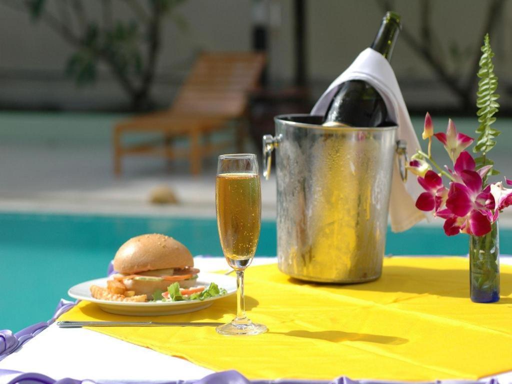 Yuzana Garden Hotel Rangun Kültér fotó