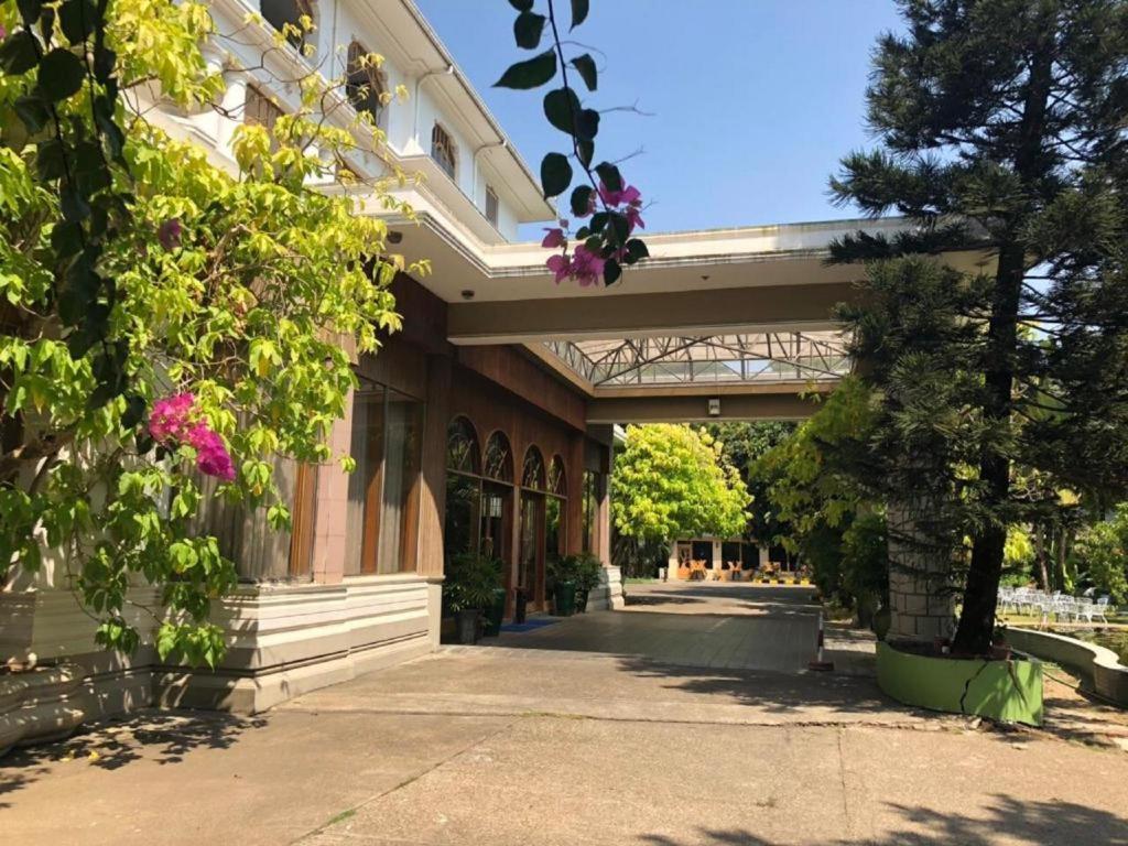 Yuzana Garden Hotel Rangun Kültér fotó