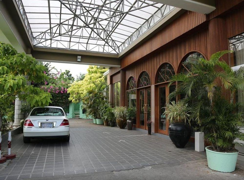 Yuzana Garden Hotel Rangun Kültér fotó